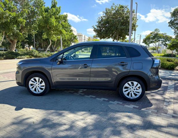 מודעת רכב סוזוקי S-Cross 1