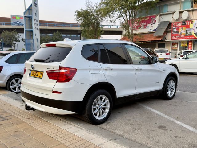 ב מ וו X3