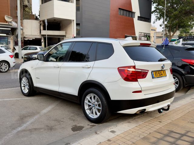 ב מ וו X3