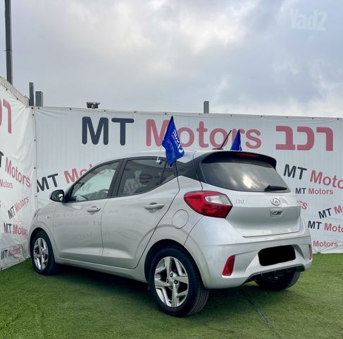 יונדאי i10