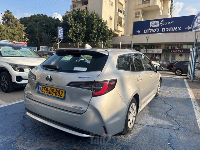 טויוטה קורולה