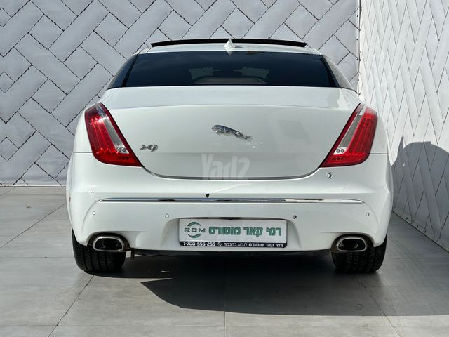 יגואר XJ