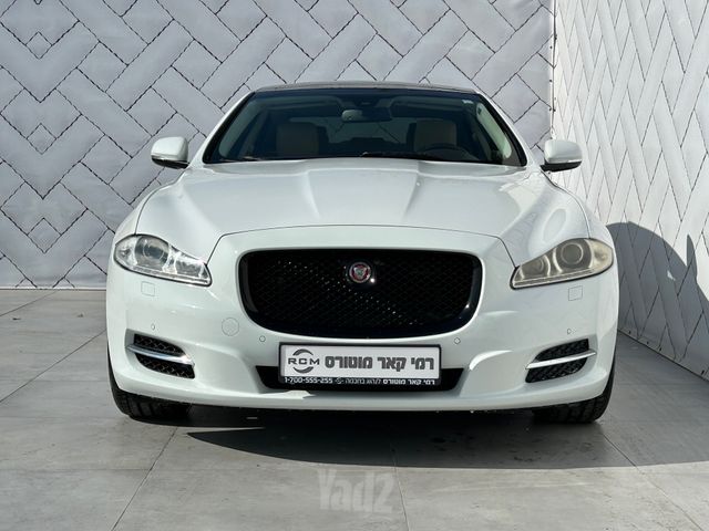 יגואר XJ