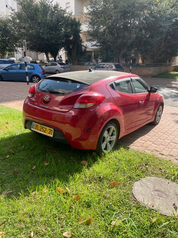 יונדאי ולוסטר