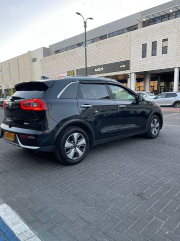קיה נירו