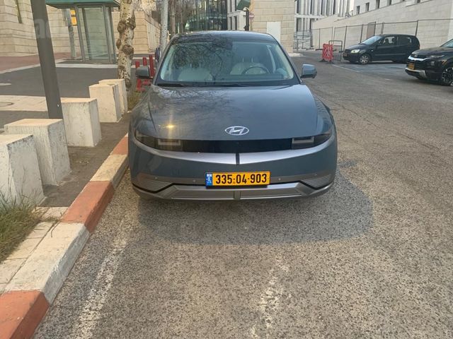 יונדאי איוניק 5