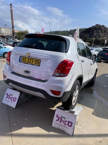 שברולט טראקס