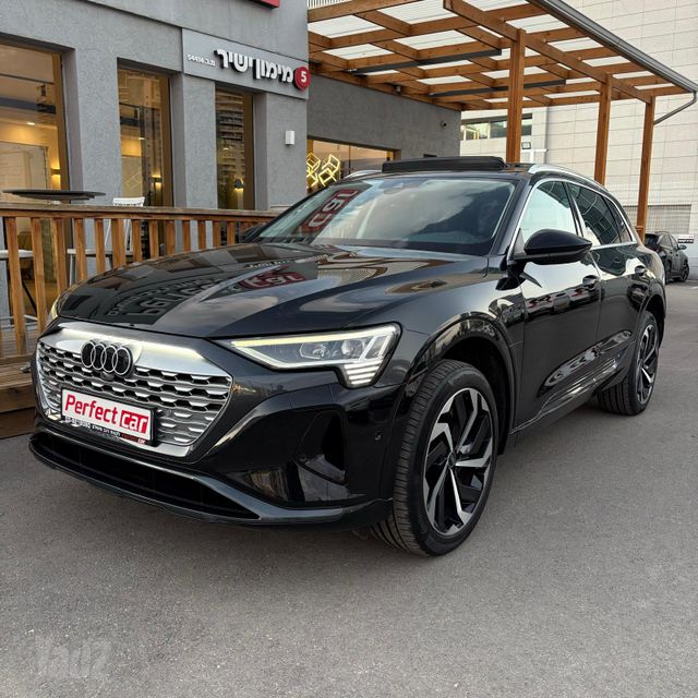 מודעת רכב אאודי Q8 e-tron