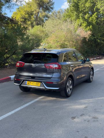 קיה נירו