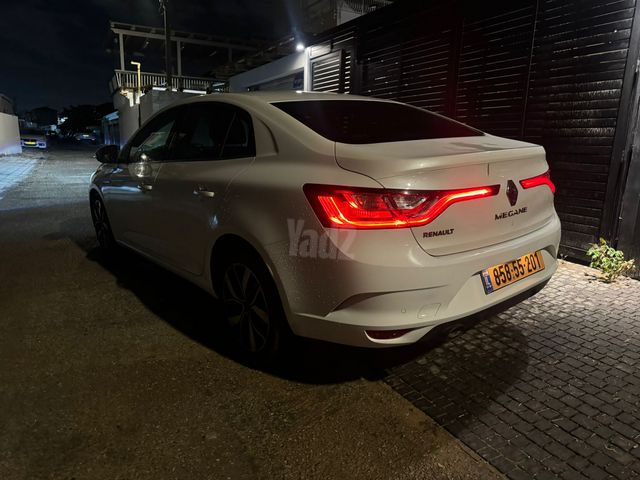 רנו מגאן