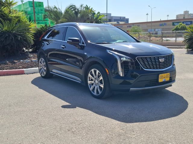 מודעת רכב קאדילק XT4