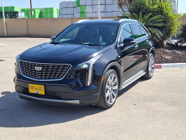 קאדילק XT4