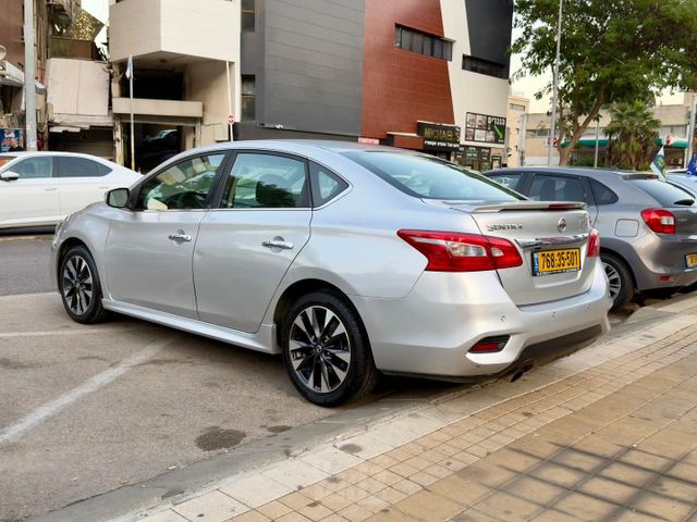 ניסאן סנטרה