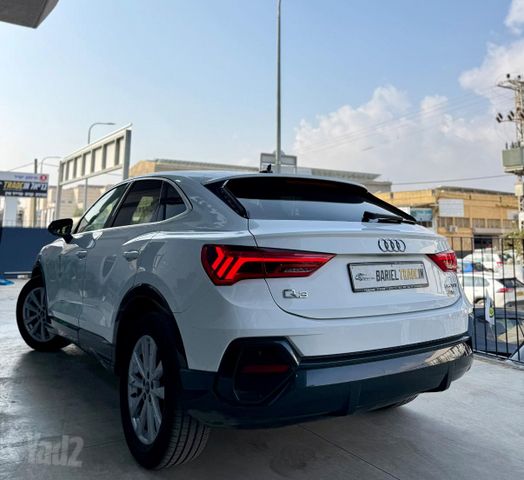 אאודי Q3