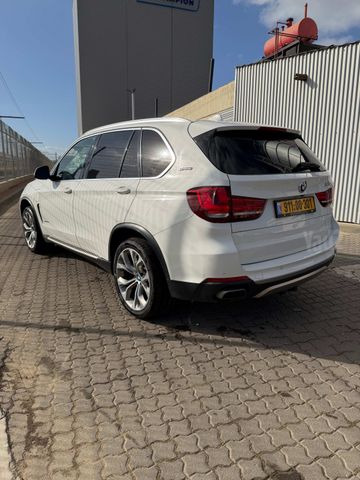 ב מ וו X5