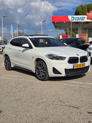 ב מ וו X2