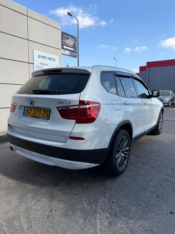 ב מ וו X3