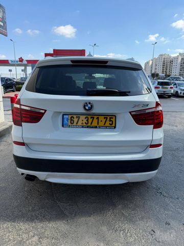 ב מ וו X3
