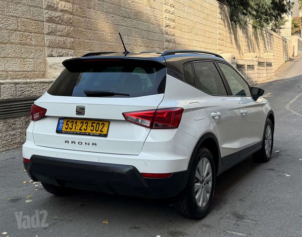 סיאט ארונה