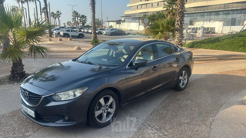 מודעת רכב מאזדה 6