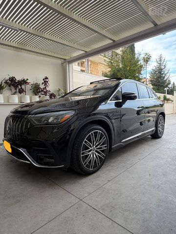 מרצדס-בנץ EQE SUV