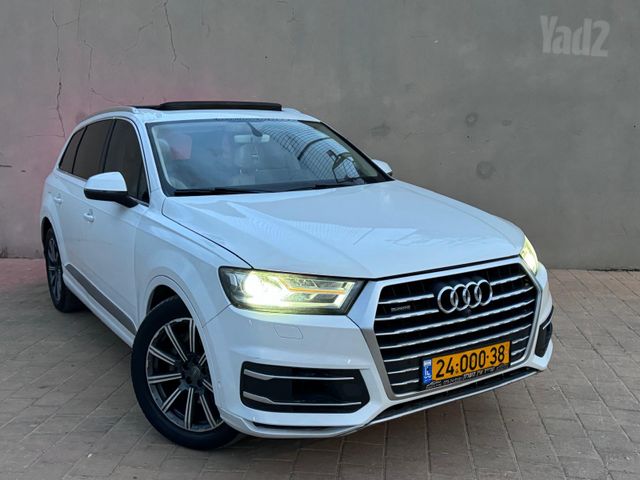 אאודי Q7