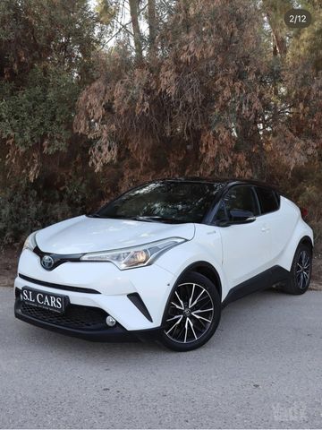 מודעת רכב טויוטה C-HR