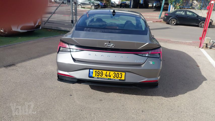 יונדאי אלנטרה