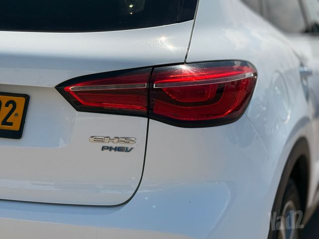 אם ג'י EHS PHEV