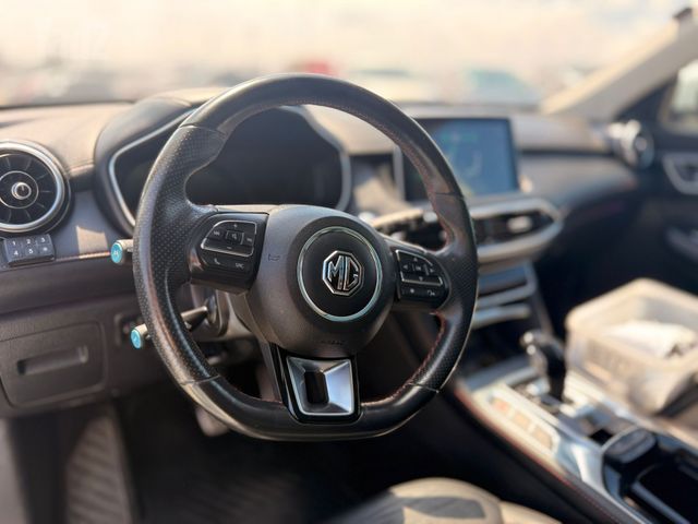 אם ג'י EHS PHEV