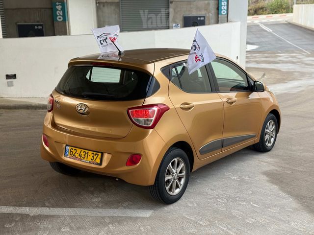 יונדאי i10