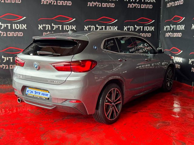 ב מ וו X2