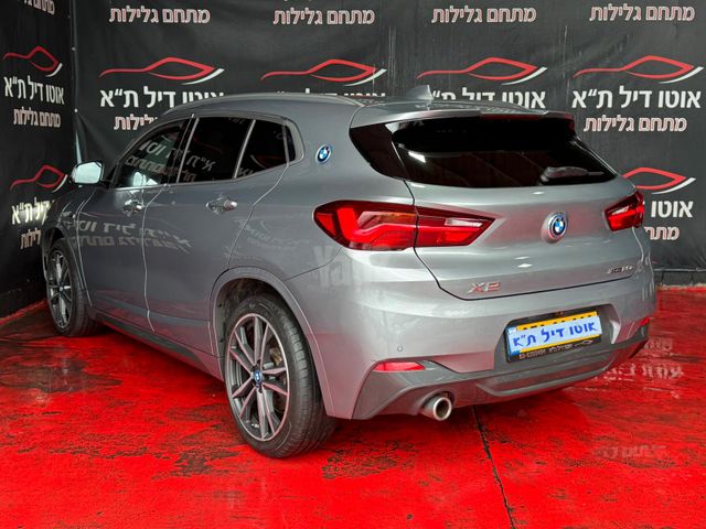ב מ וו X2