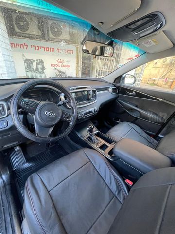 קיה סורנטו