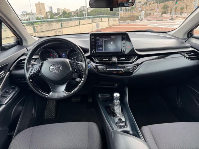 טויוטה C-HR