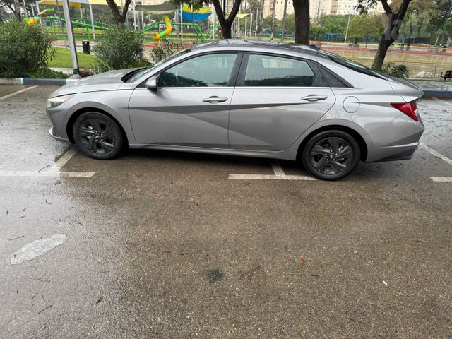 יונדאי אלנטרה