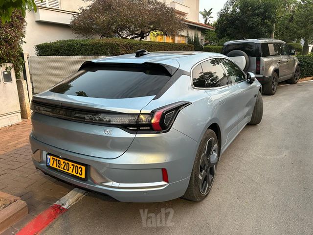 זיקר 001