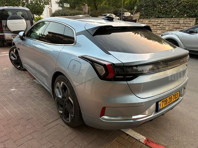 זיקר 001