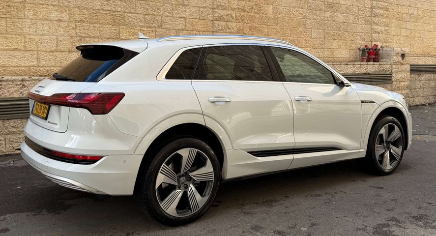 אאודי E-tron