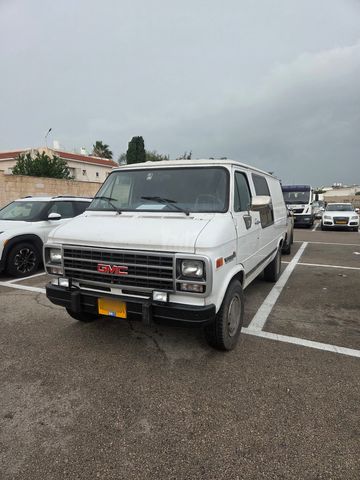 מודעת רכב ג'י.אם.סי ונדורה
