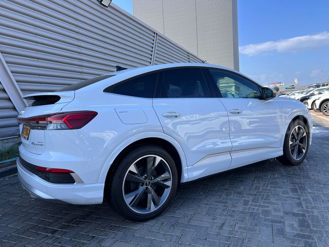 אאודי Q4 e-tron