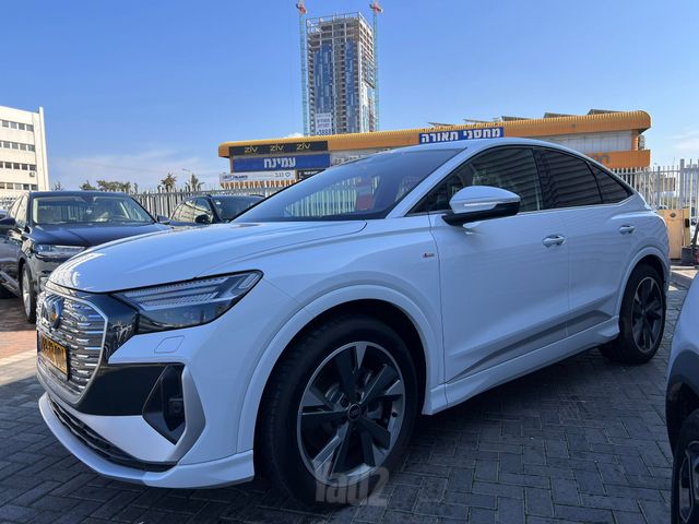אאודי Q4 e-tron
