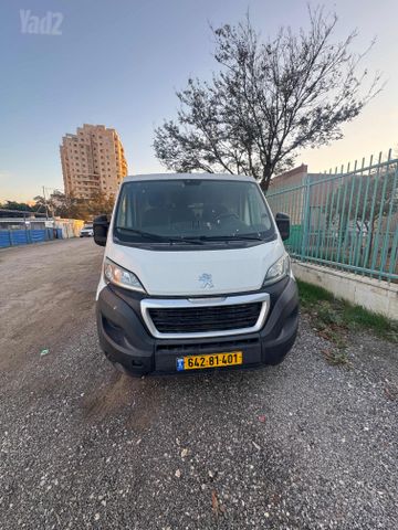 פיג'ו בוקסר