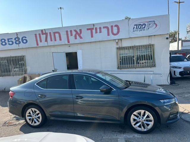 סקודה אוקטביה