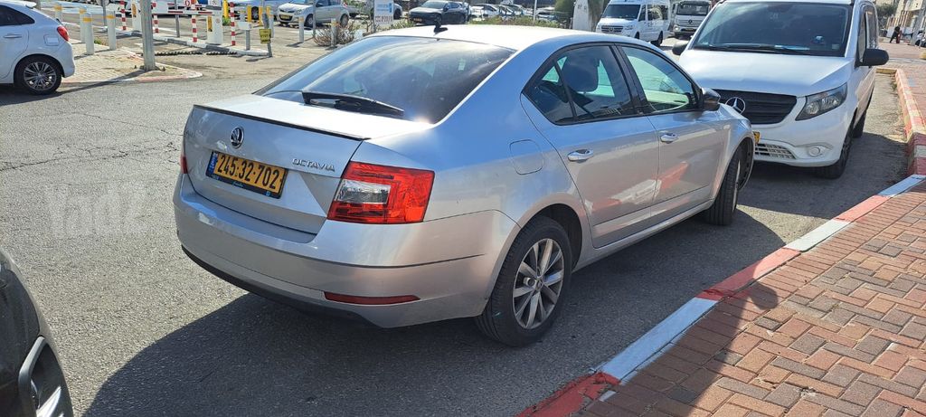 סקודה אוקטביה