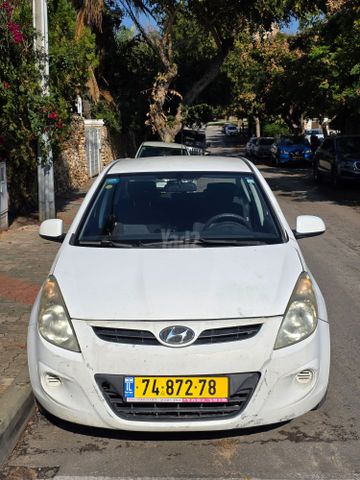 יונדאי i20