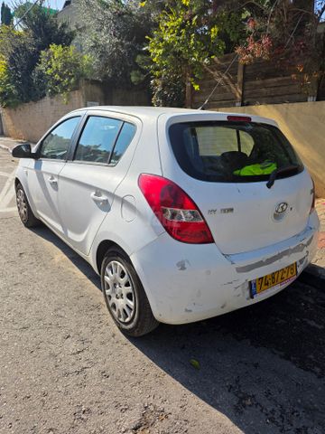 יונדאי i20