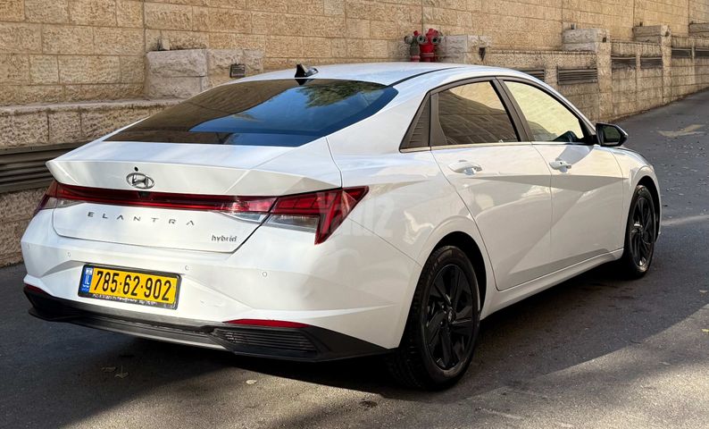 יונדאי אלנטרה