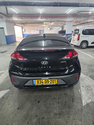 יונדאי איוניק
