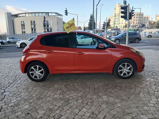 פיג'ו 208